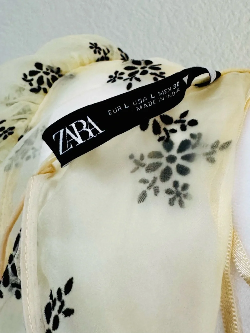Zara Yellow Sheer Puff-Sleeve Bow Front Blouse